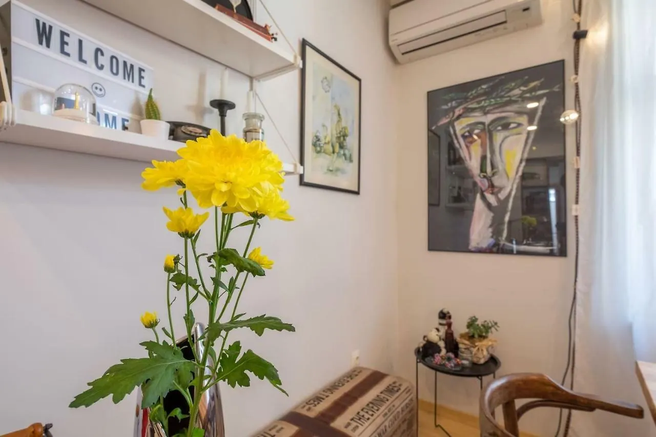 3Bdr The Hadjis - City Center Flat 소피아